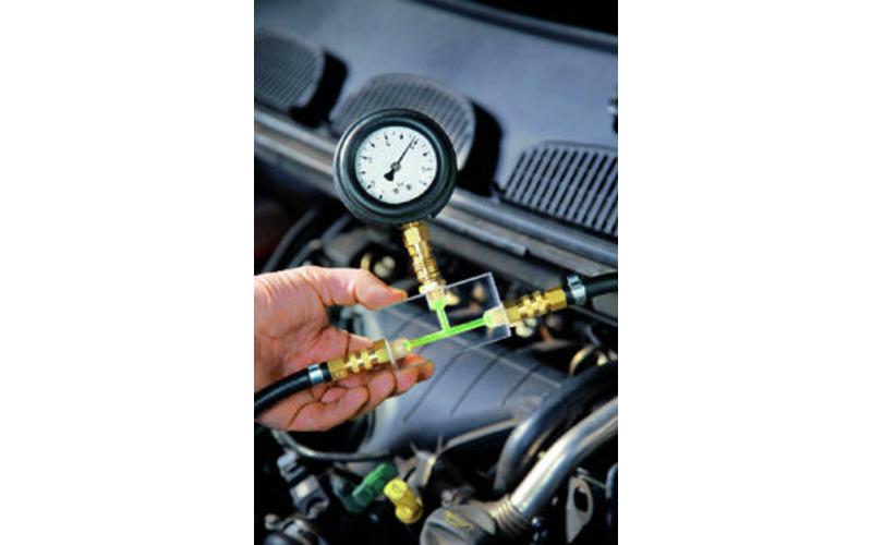 Zusatzbild 3 Kraftstoff Systemdruck-Prüfgerät mit Druck- u. Vakuumanzeige